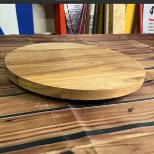 Round Cutting Board W/Small Legs